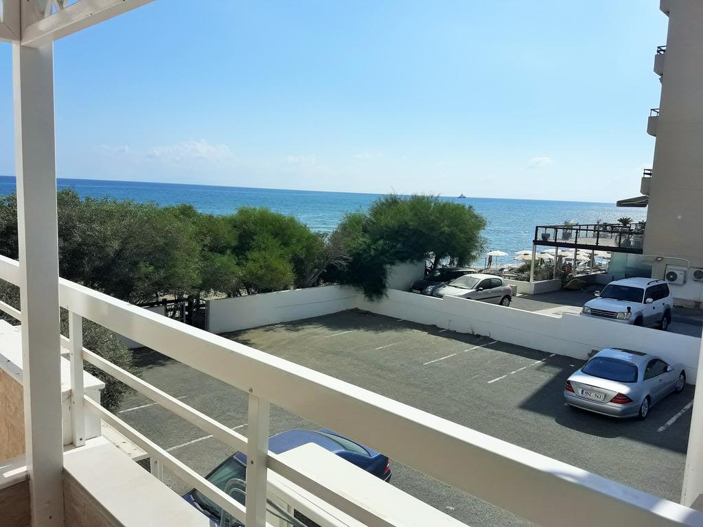16 Sandy Beach ลาร์นาคา ภายนอก รูปภาพ